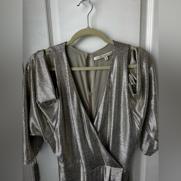 Rachel Roy Gold Shimmer Dress with Cold Shoulder Cutout Size Medium - Picture 6 of 7